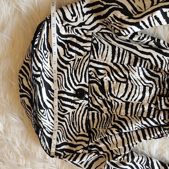 Zebra print trench coat size 36/S - Picture 10 of 17
